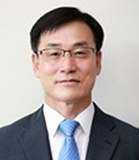 정경채 상임위원
