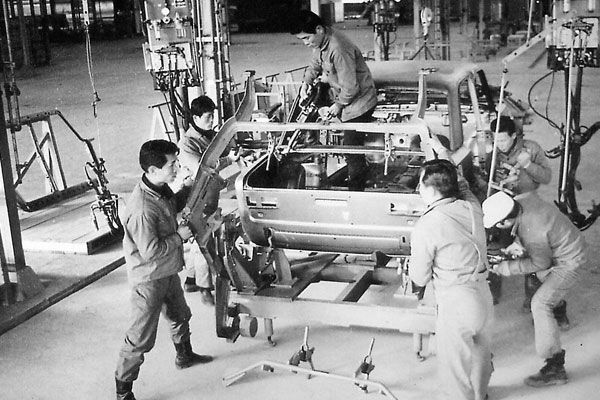 아사이자동차공장 작업 장면(1970년대)