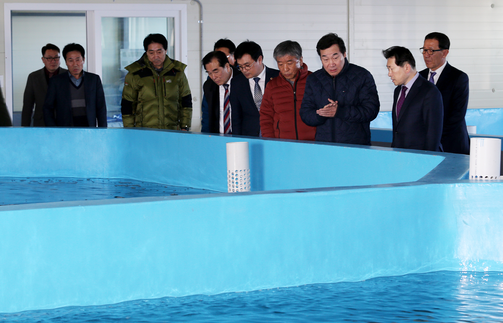 이낙연 도지사 바다송어 산업연구센터 방문4