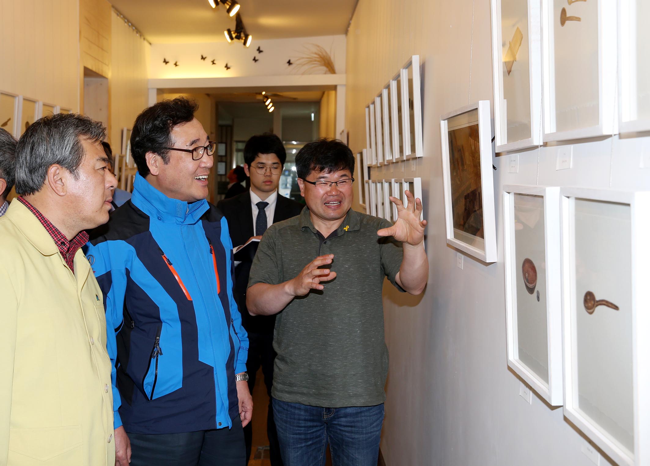 이낙연지사 농업법인 (주) 미실란 방문   이담 그림전 관람2