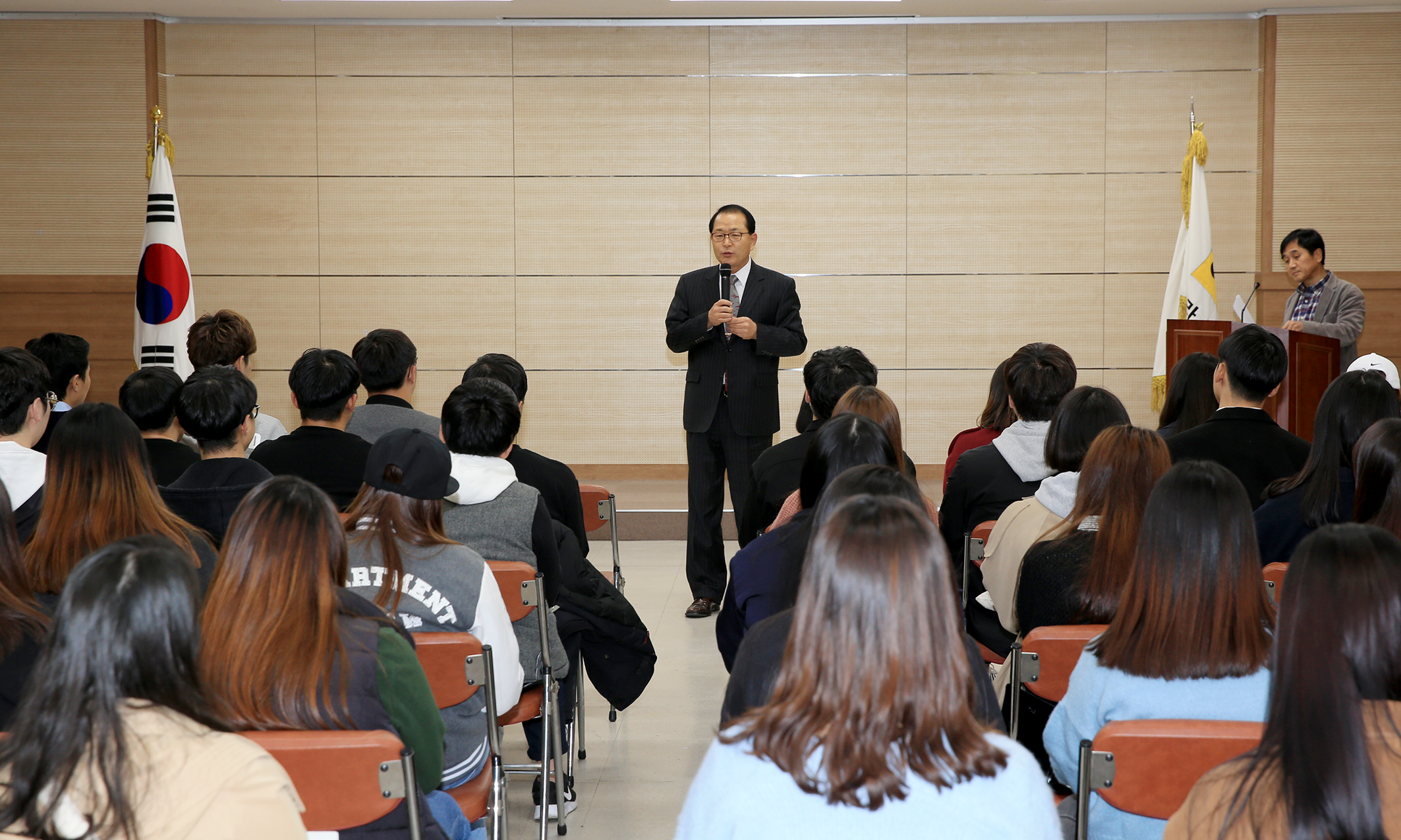 순천대 지역창조공공인재양성 사업단재학생60여명 ,전남도청 동부지역본부 견학2