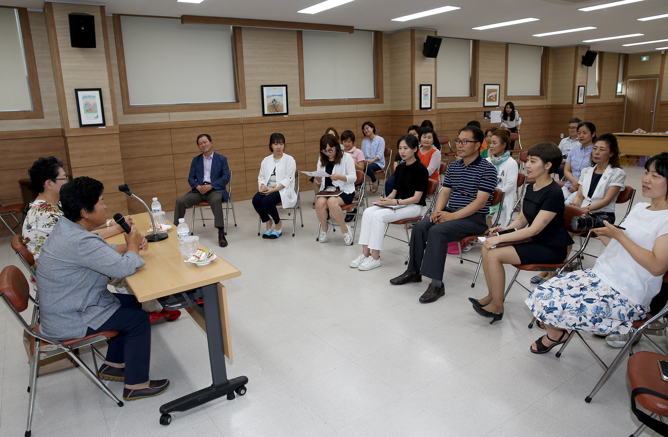 문화갤러리 작가와의 대화3