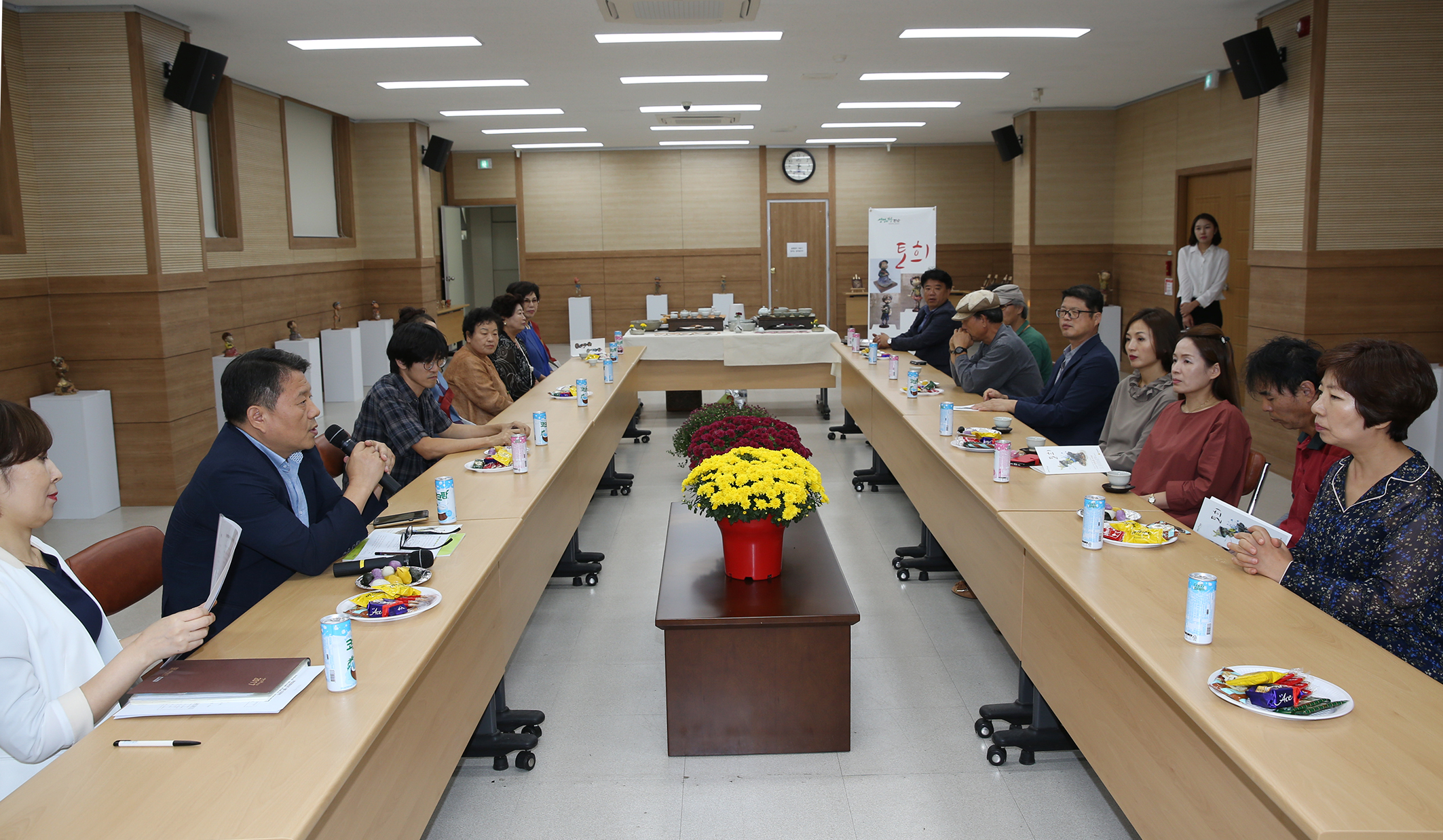문화갤러리 강윤문 소조전시회 오픈식열려3