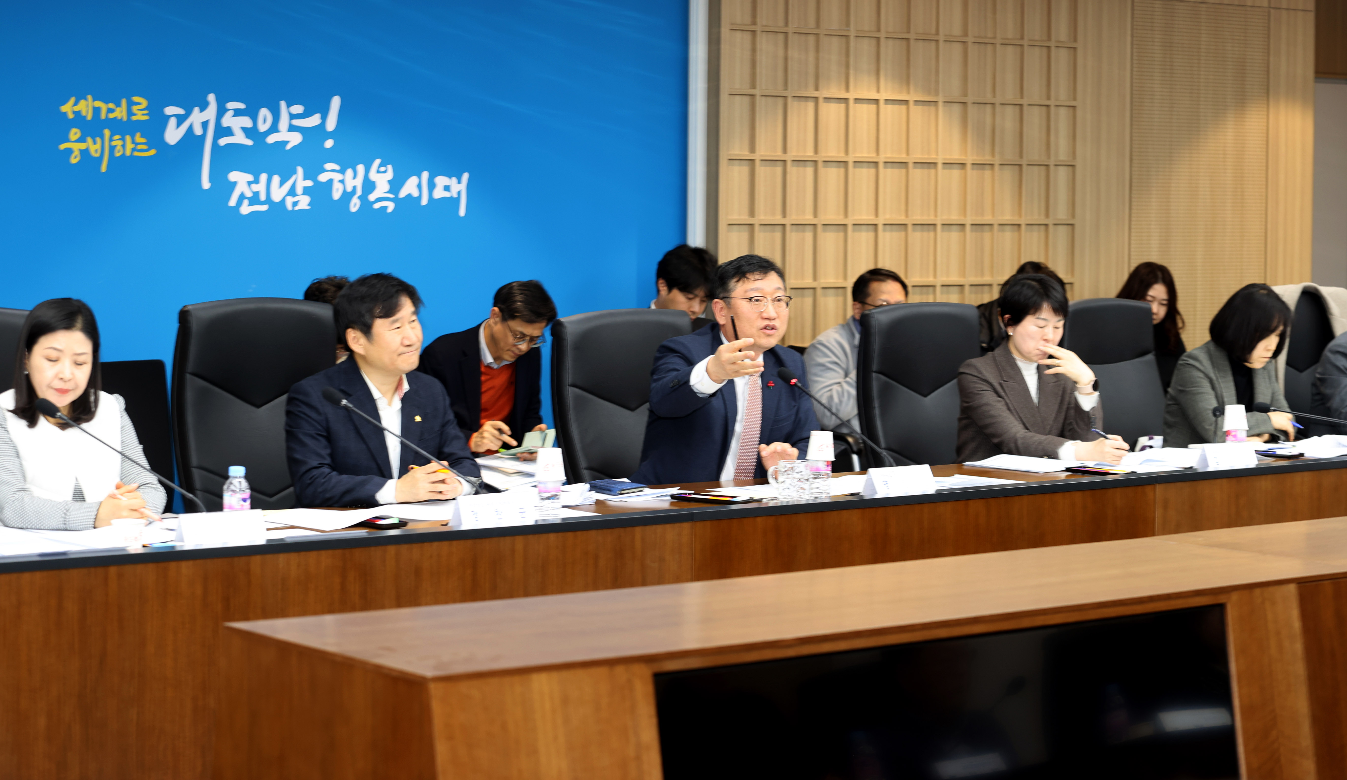 일자리 미스매치 해소를 위한 관계자 토론회 가져5