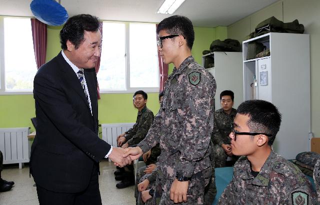 이낙연지사 추석맞아 군 장병 위문