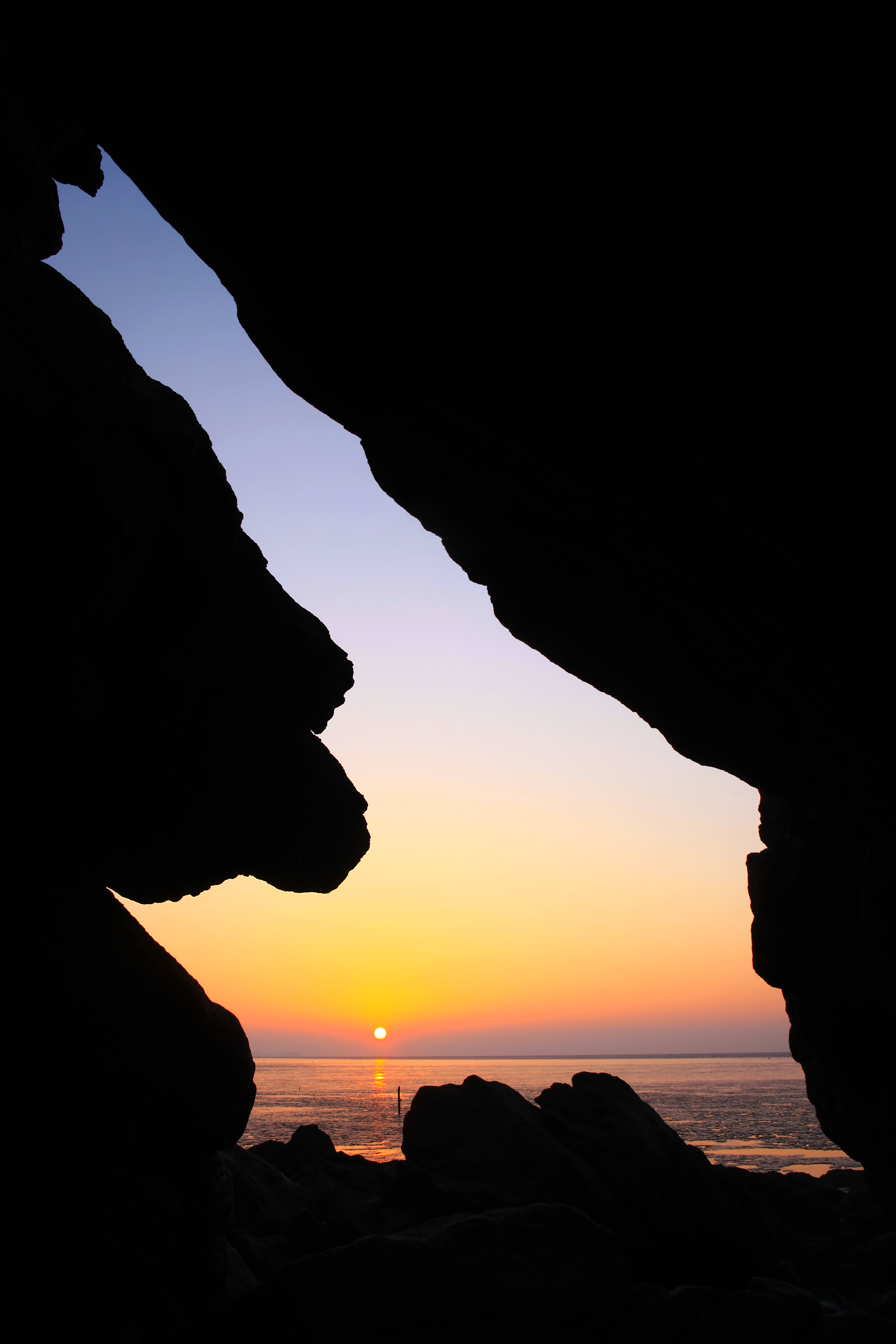[入選]海蝕洞窟の日没1