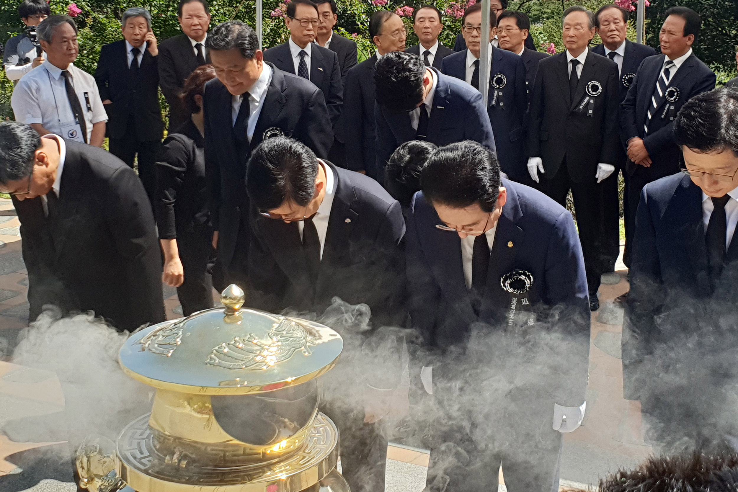 김대중대통령 서거9주기 공식 추모행사에서 헌화, 분향3