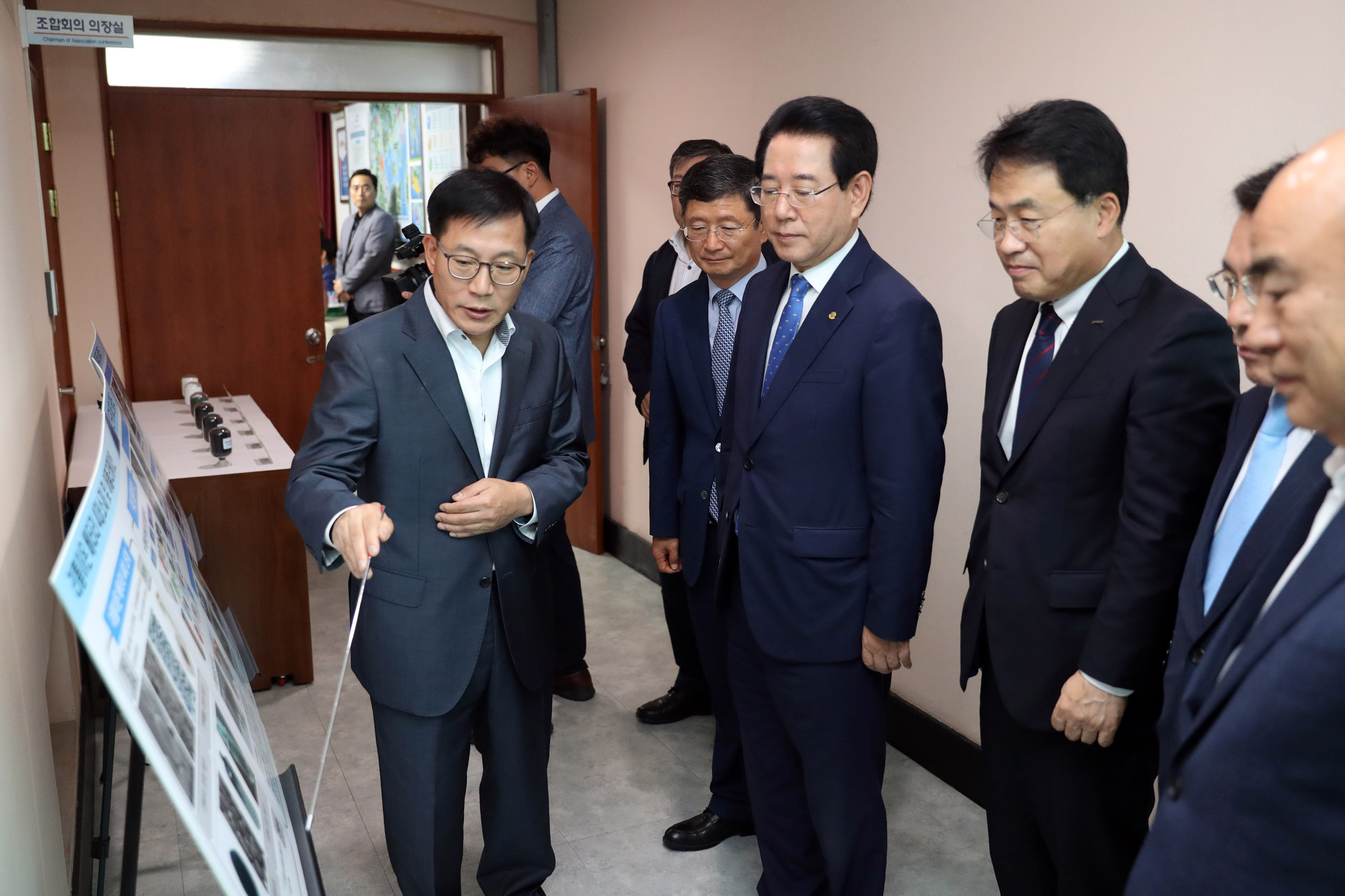투자협약체결( ㈜포스코ESM이 율촌산단에 5천700억원 투자)4