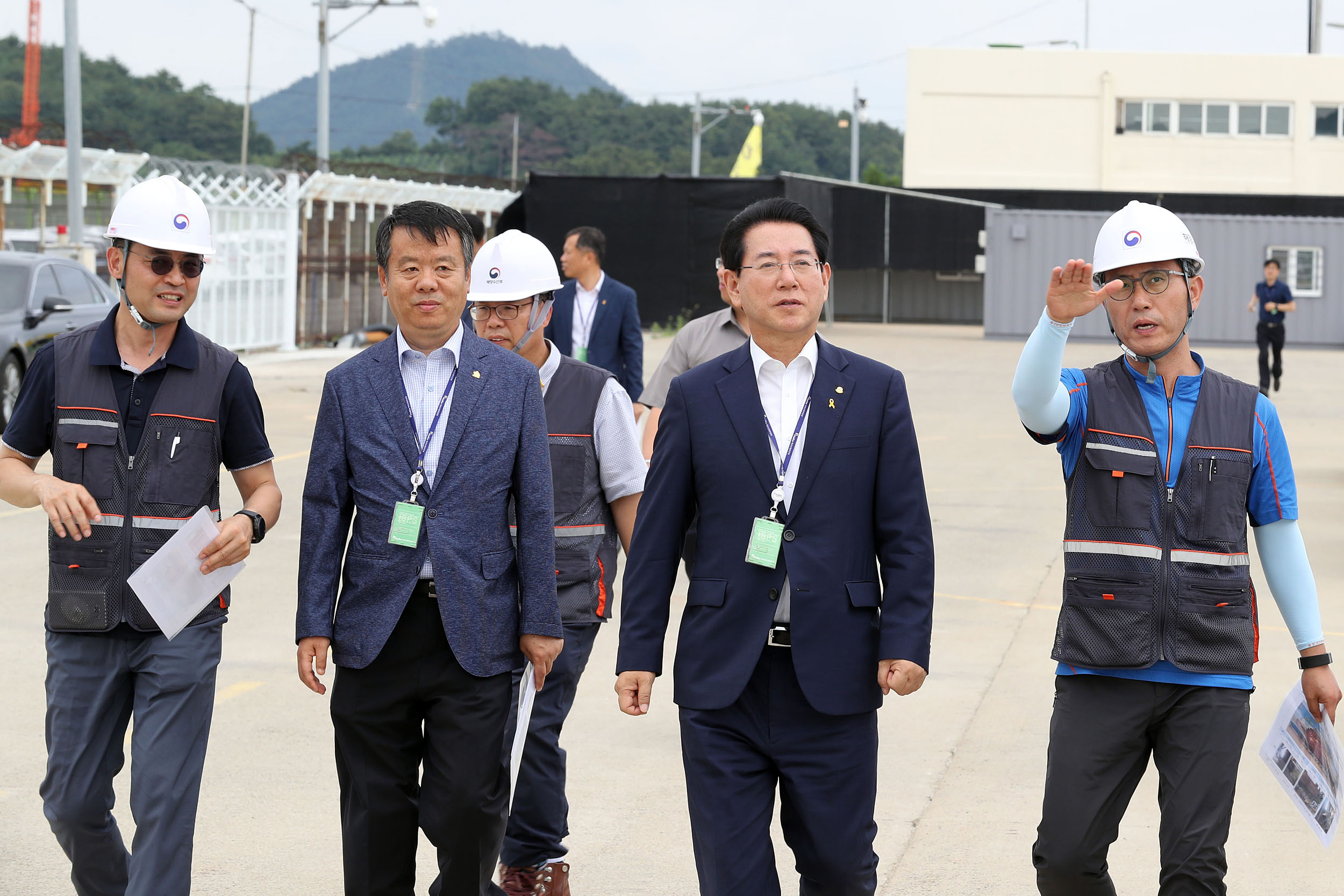 세월호 미수습자 가족 위문2