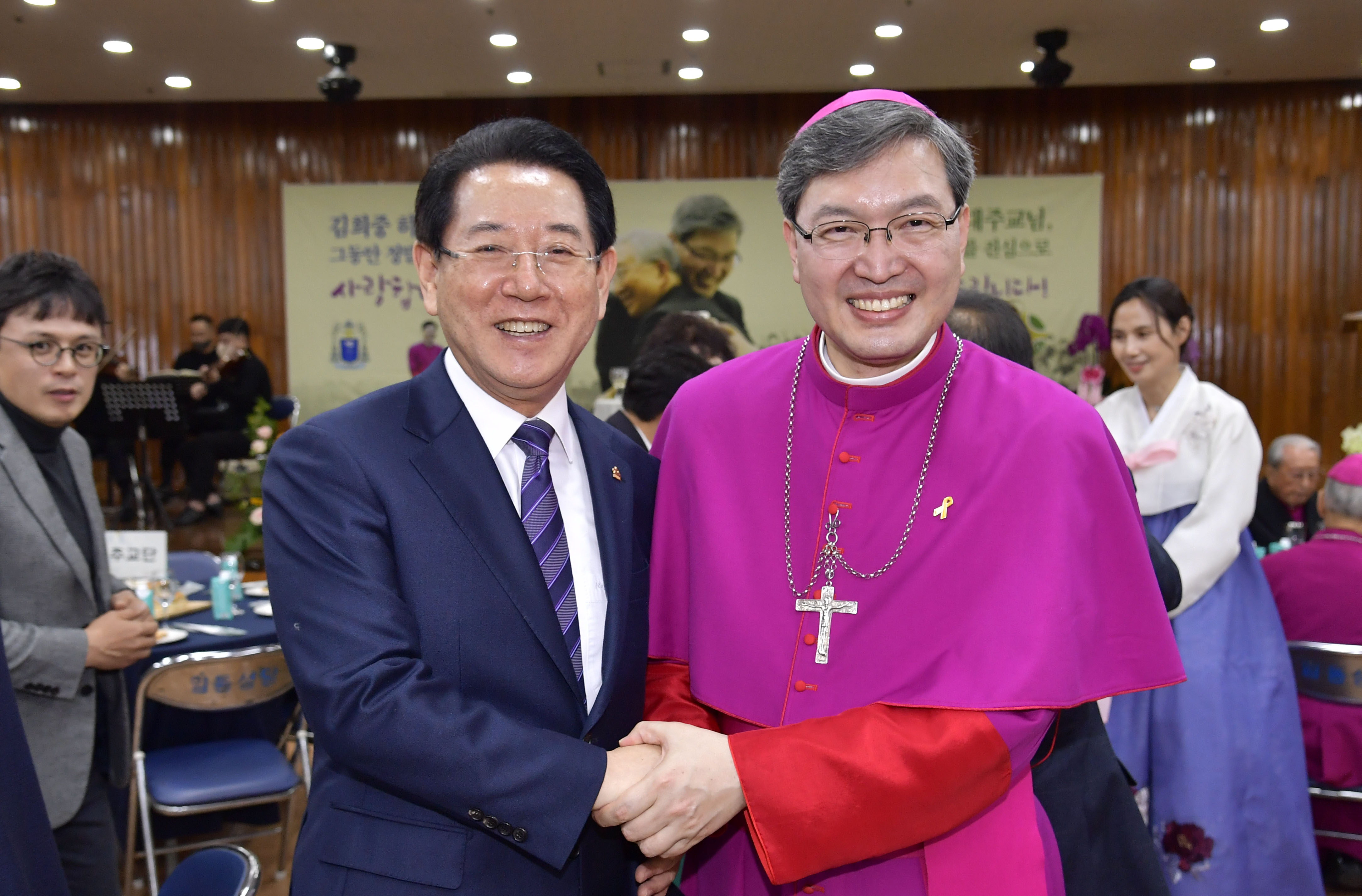 천주교 광주대교구 교구장 이임 및 착좌식1