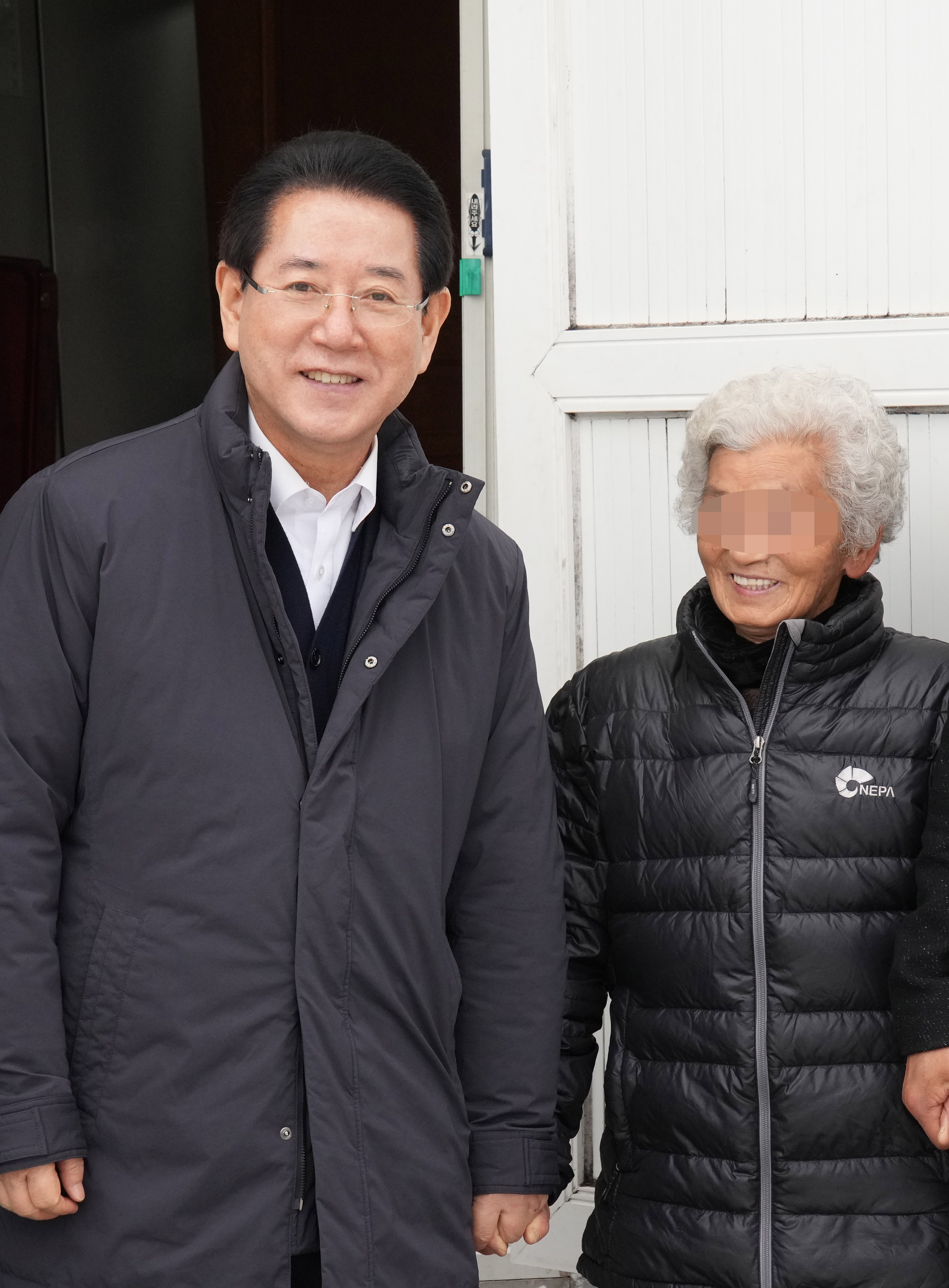 저소득 독거노인 난방비 지원 가구 위문5