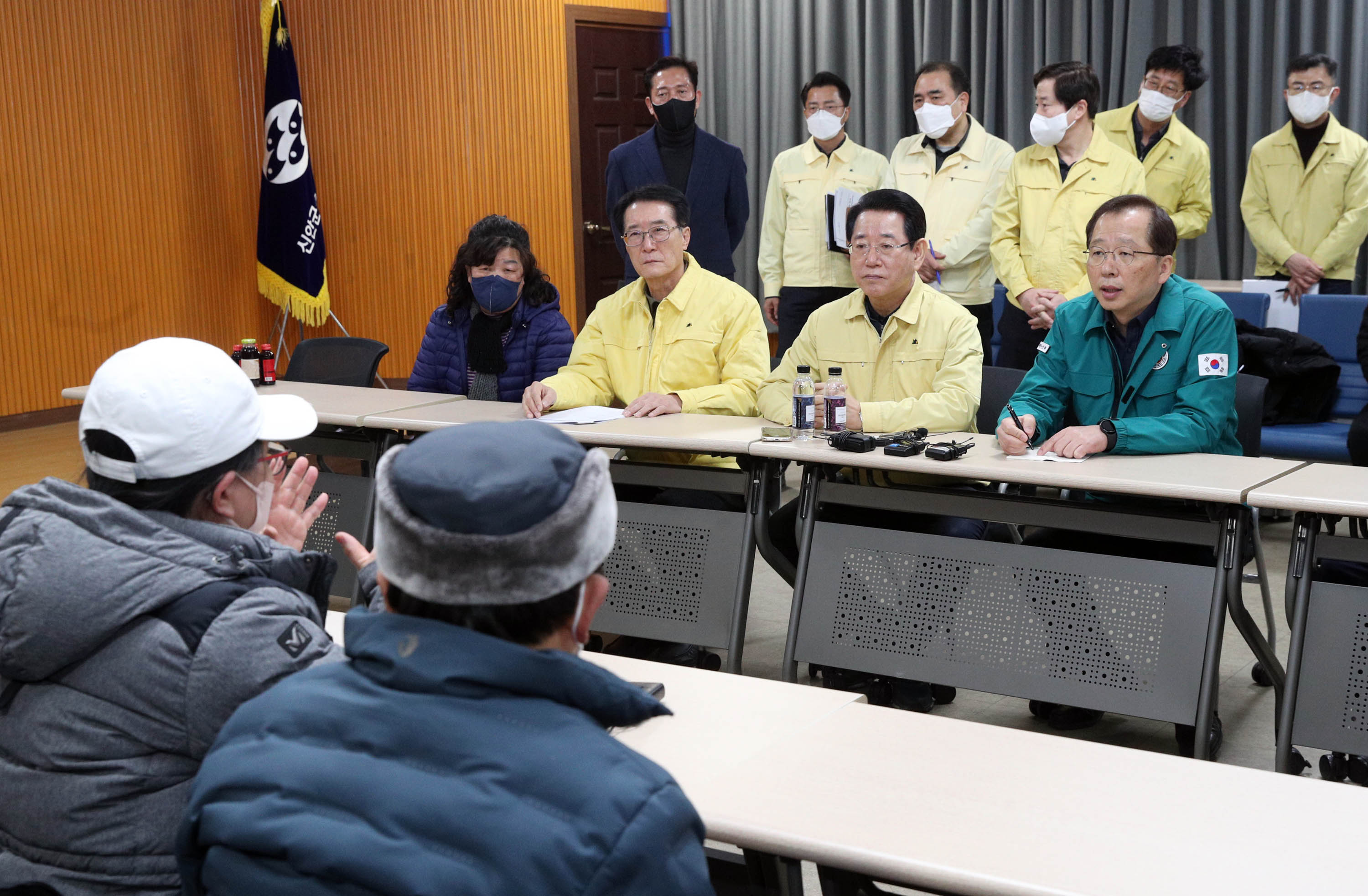 신안군 임자도 인근해상 청보호 전복사고 실종자 가족 면담3