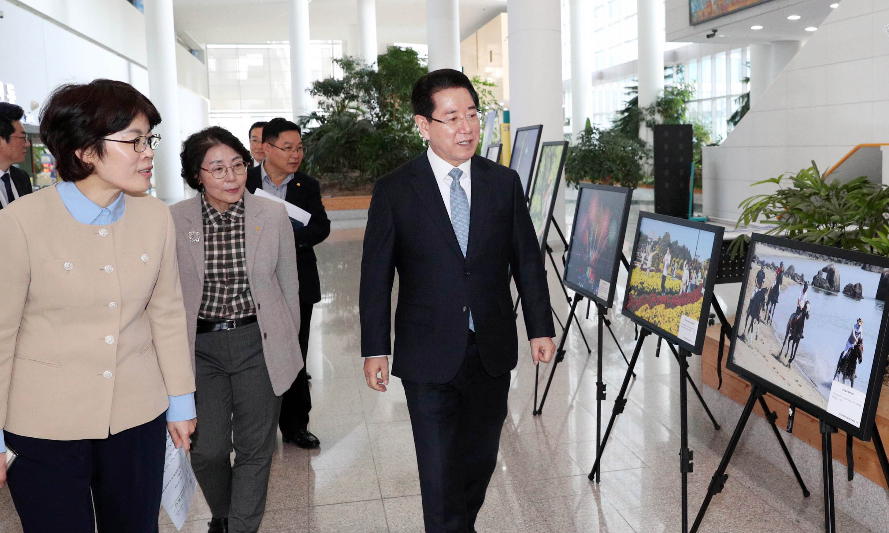 2023년 광주ㆍ전남보도사진 순회전시전 관람4