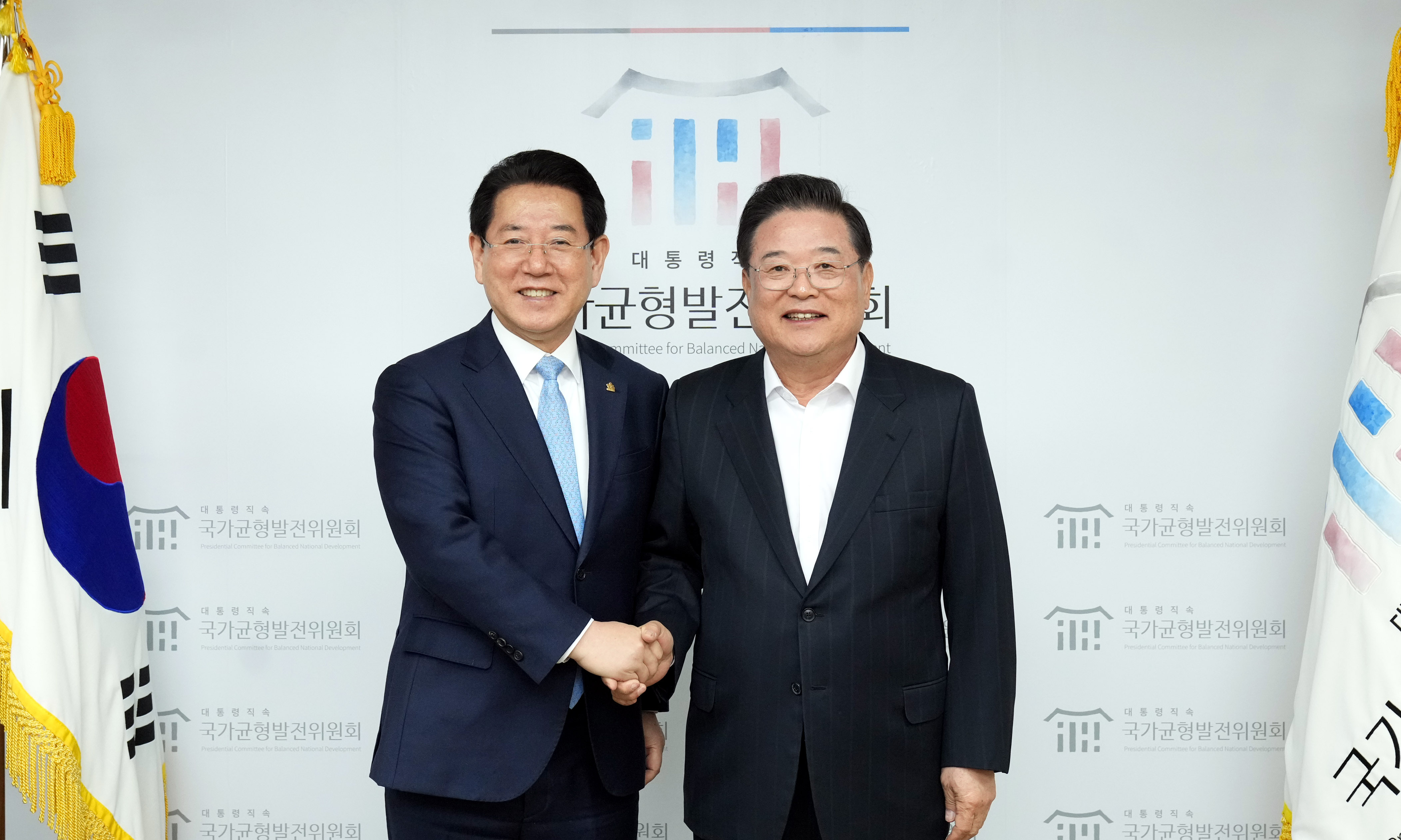 우동기 국가균형발전위원장 만나 지역 현안 건의1
