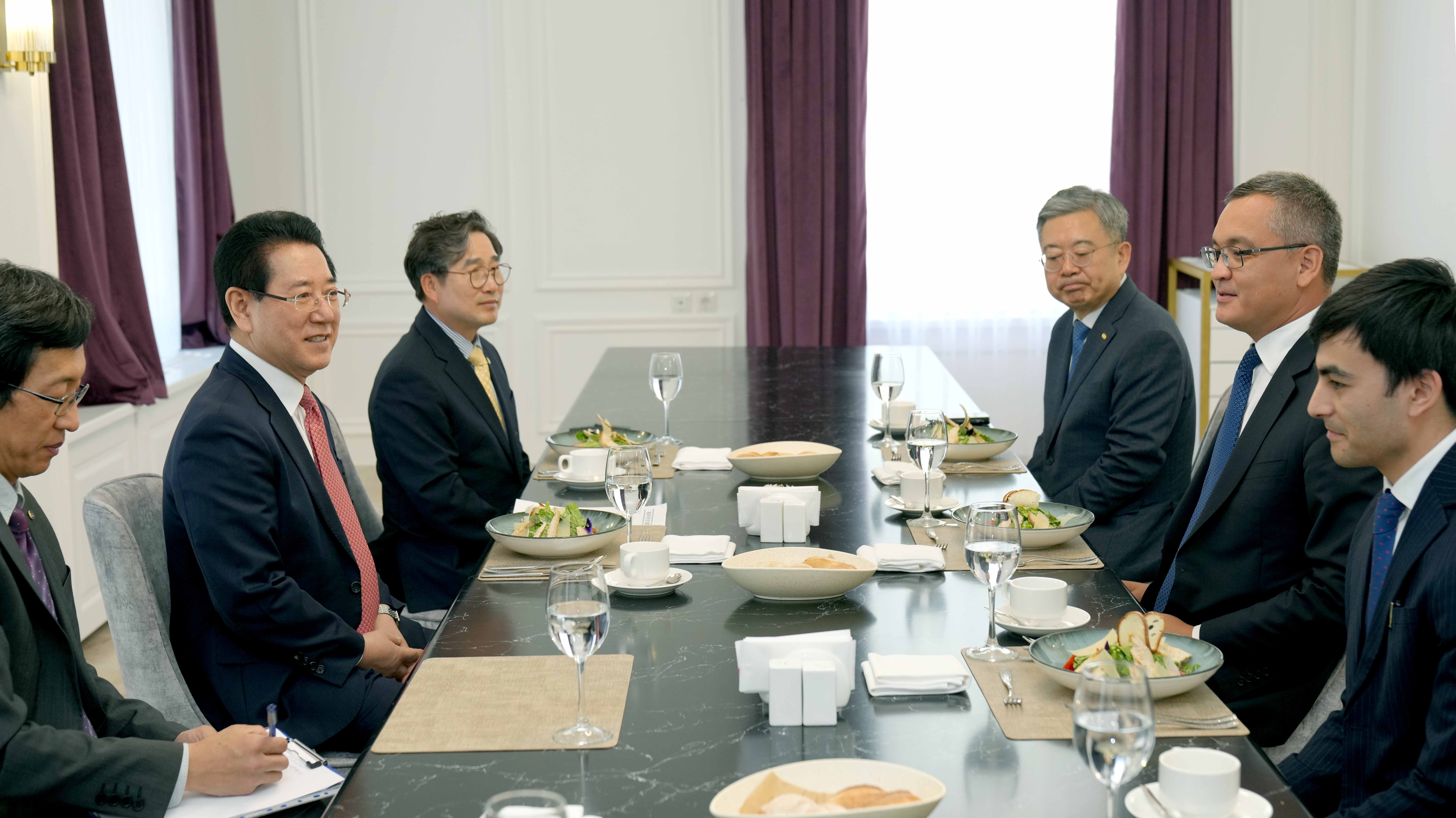 우즈베키스탄 에너지차관 간담회3