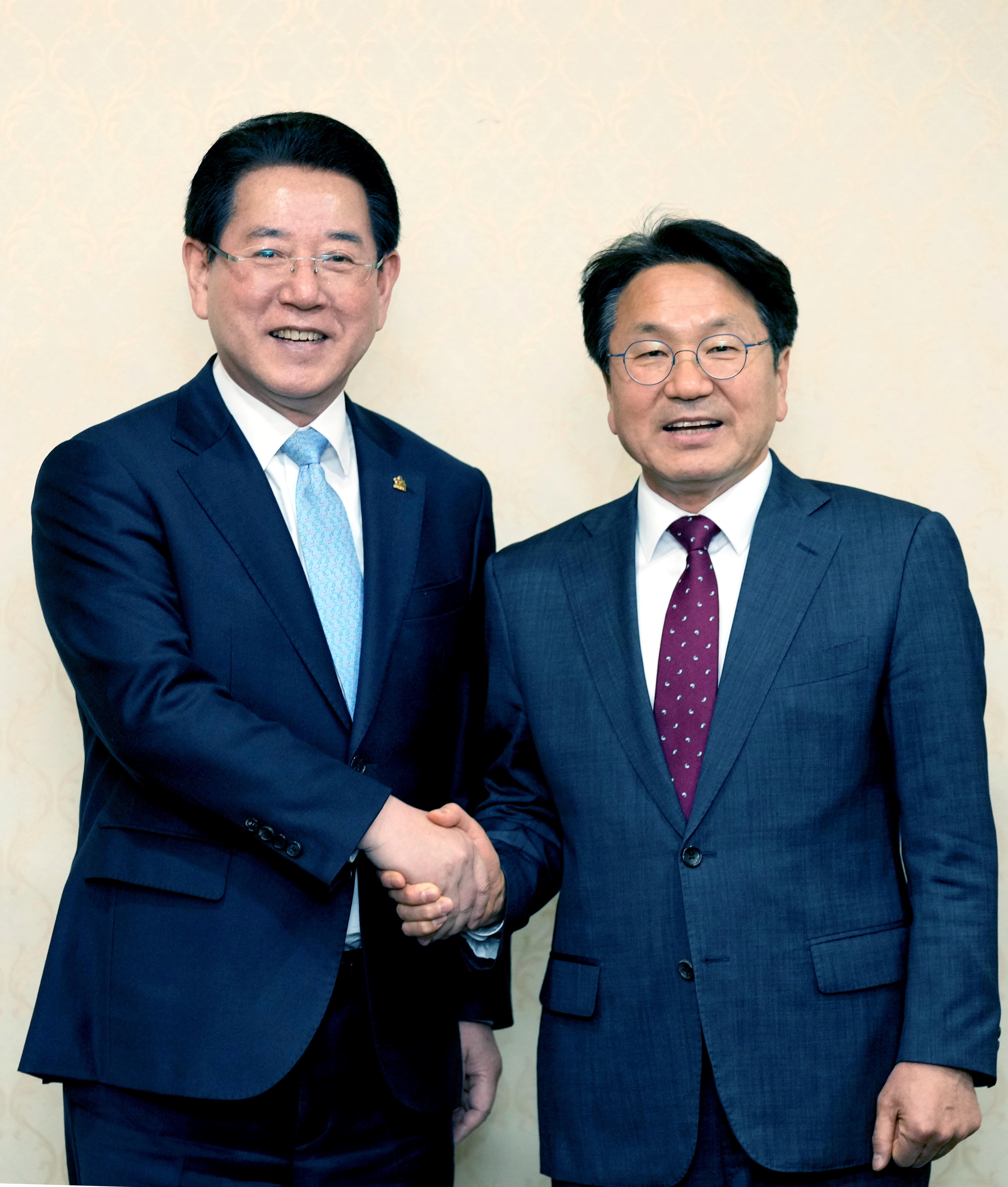 전남도-광주시 광주군공항 이전 문제 협의 만남2