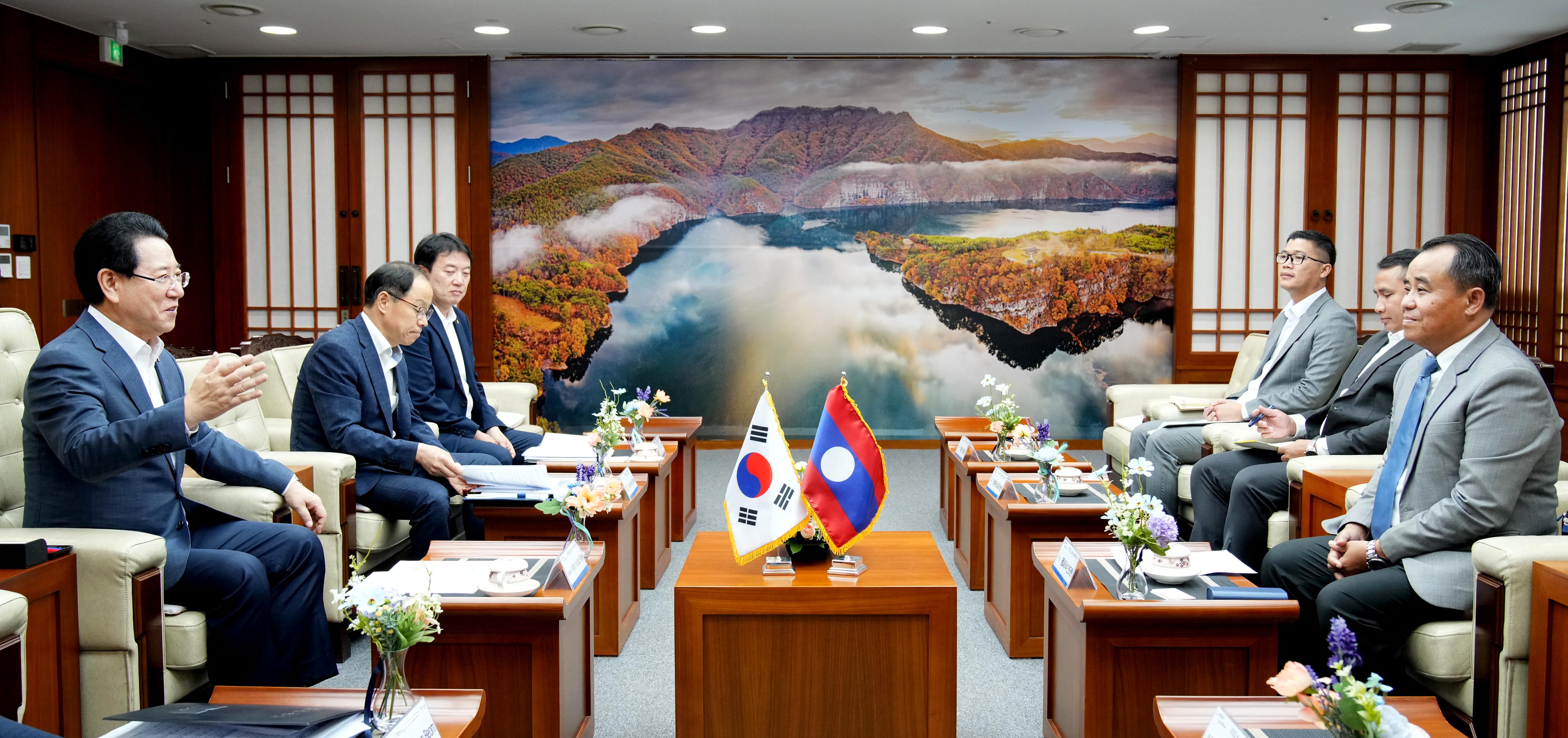 계절근로자 관련 라오스 노동부차관 면담4