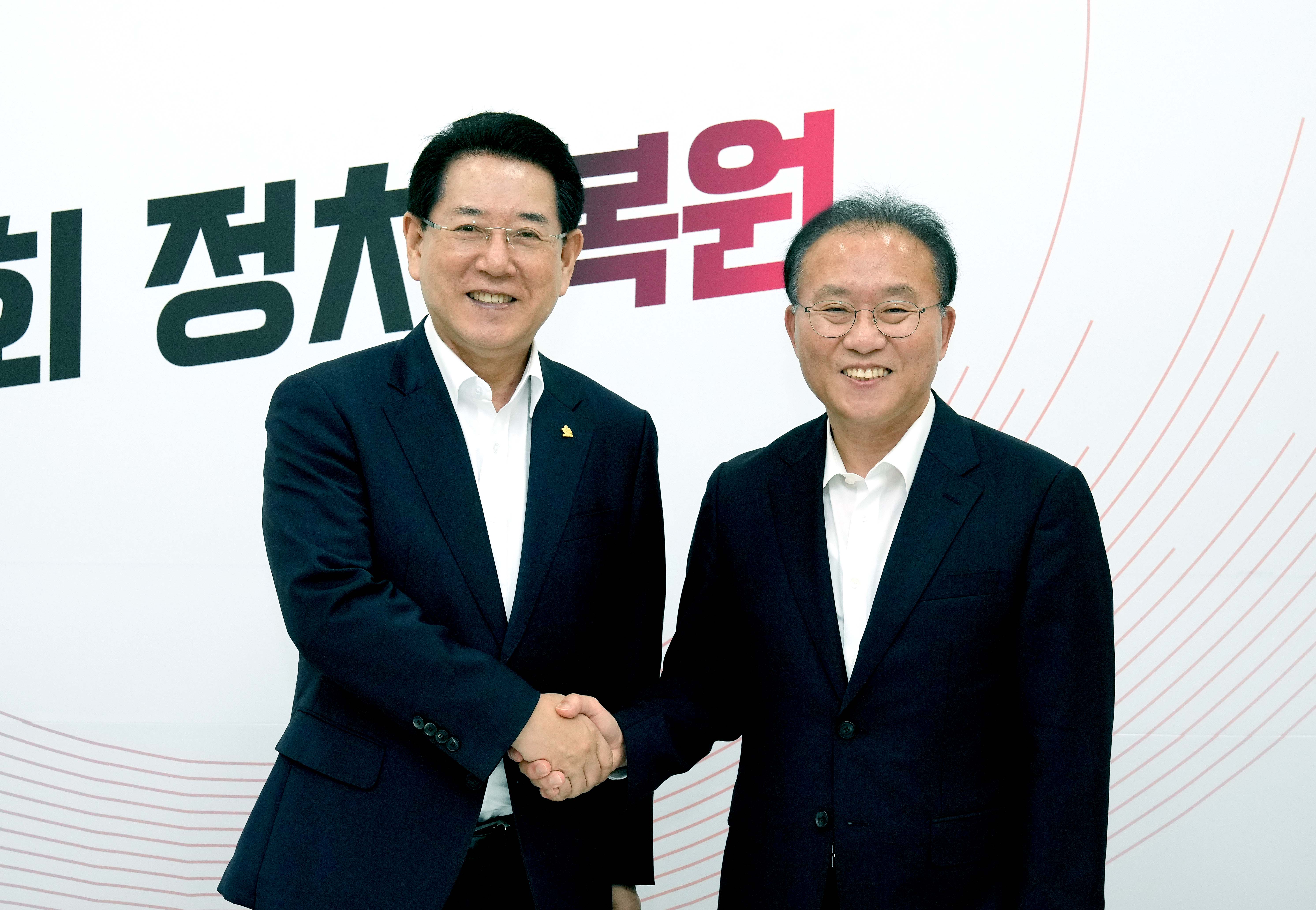 국민의힘 윤재옥 원내대표 면담1