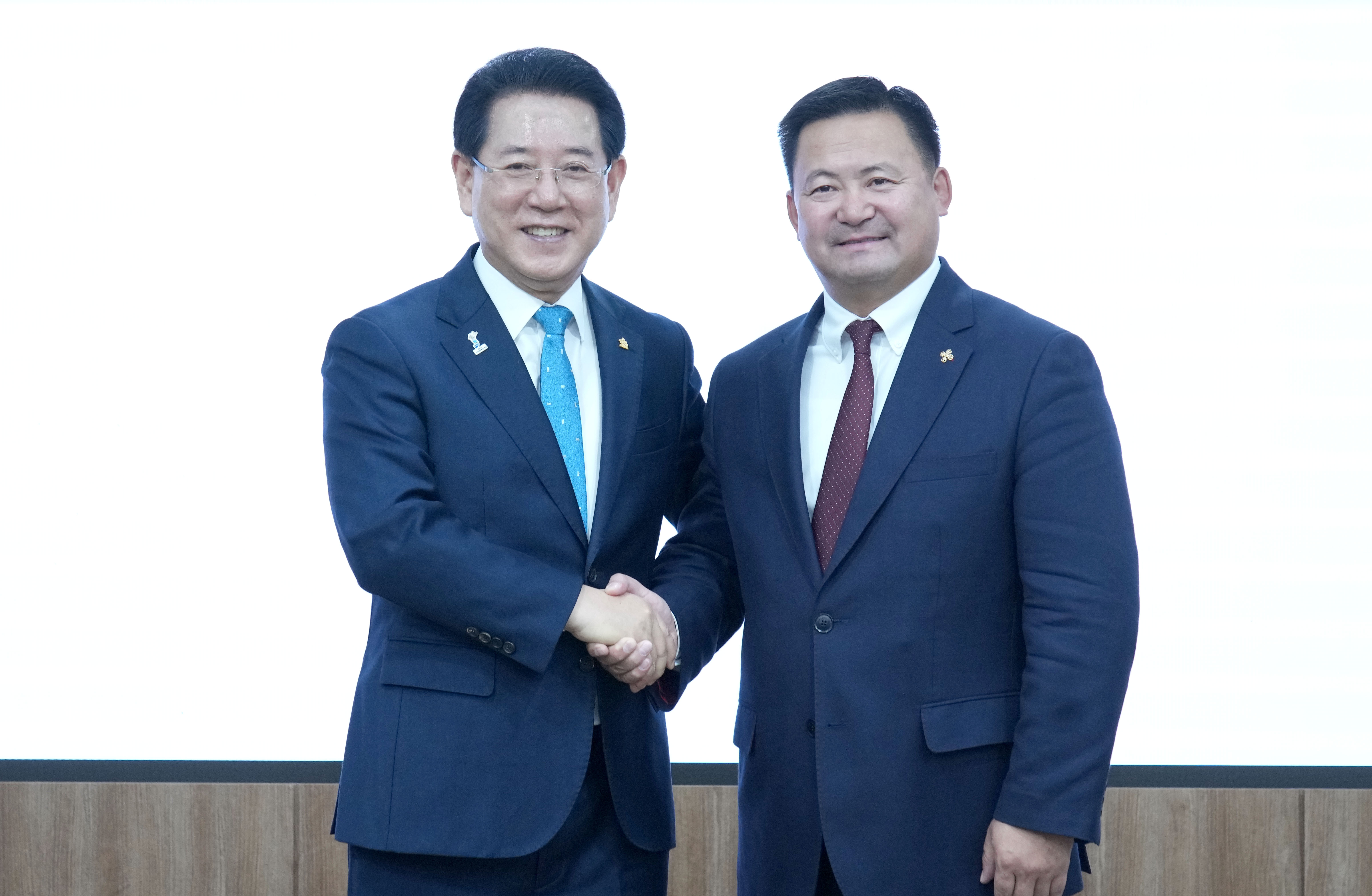 몽골 돈드고비 아이막 주지사와 간담회3
