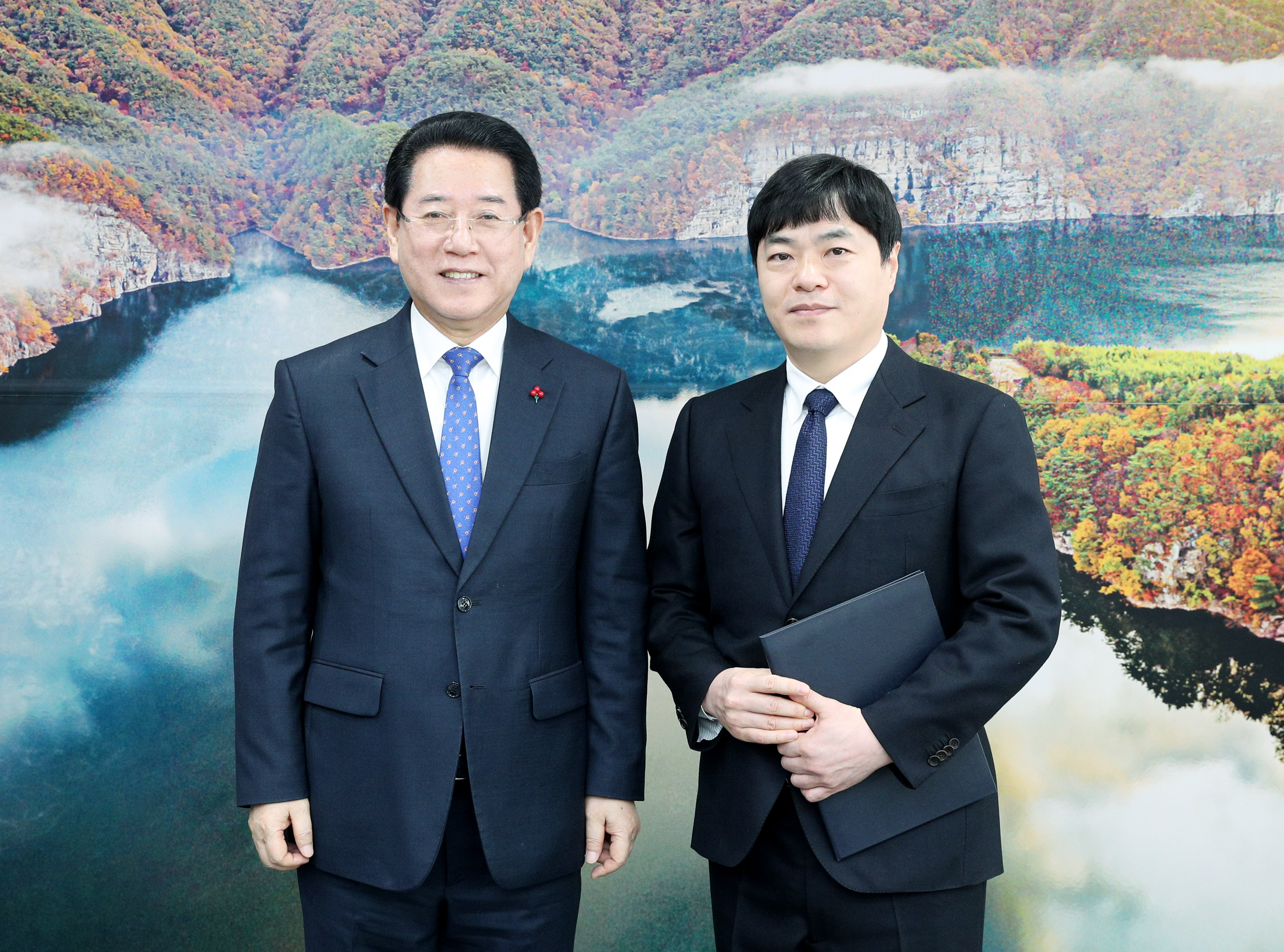 신임 경제정책협력관 임명장 수여1