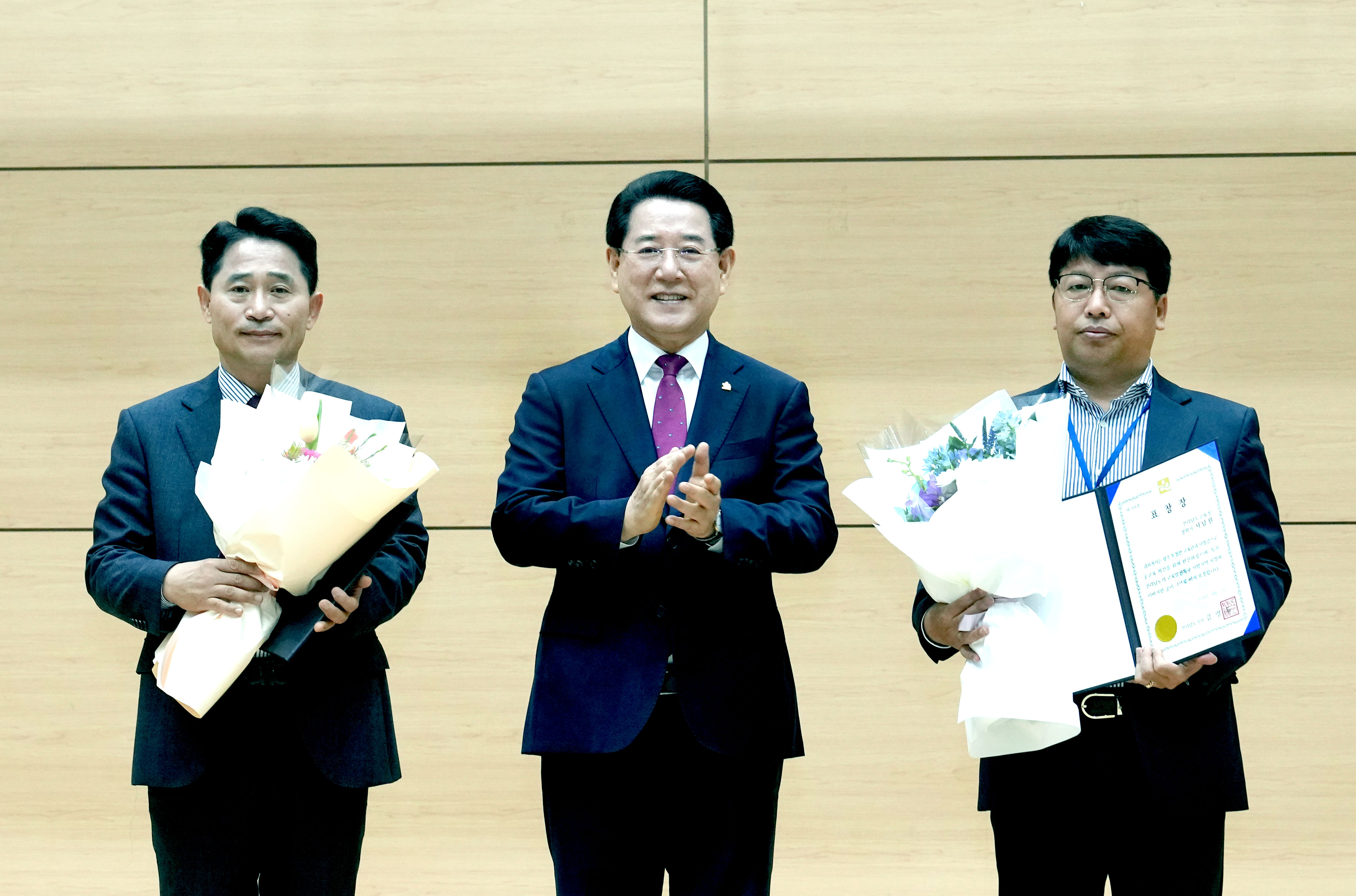공감 소통 ‘4월 정례조회’ 친환경농업대상 시상5