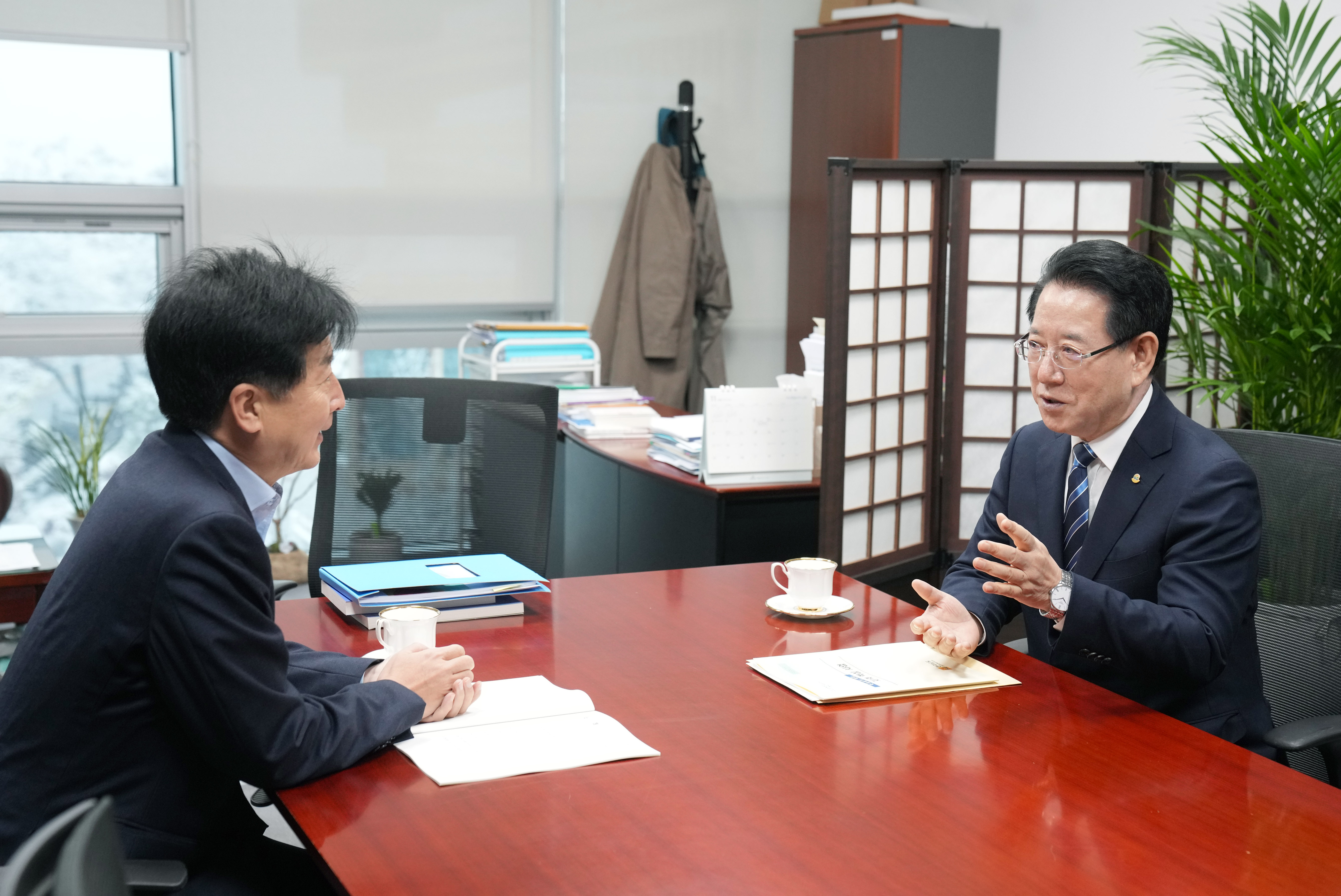 오기형 국회 기재위원 면담2