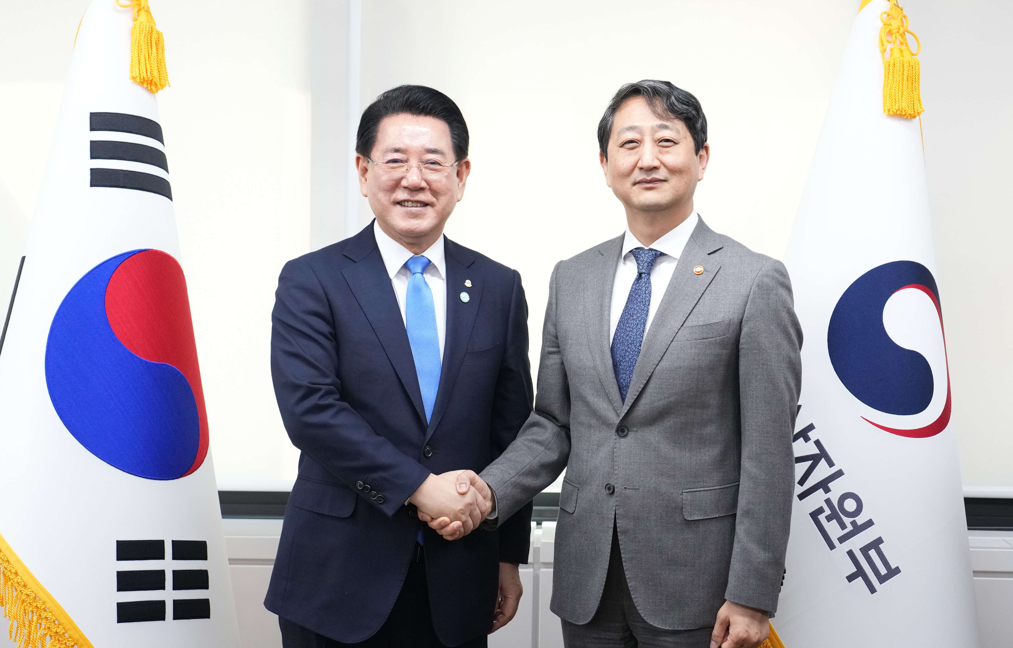 안덕근 산업통상부 장관 면담1