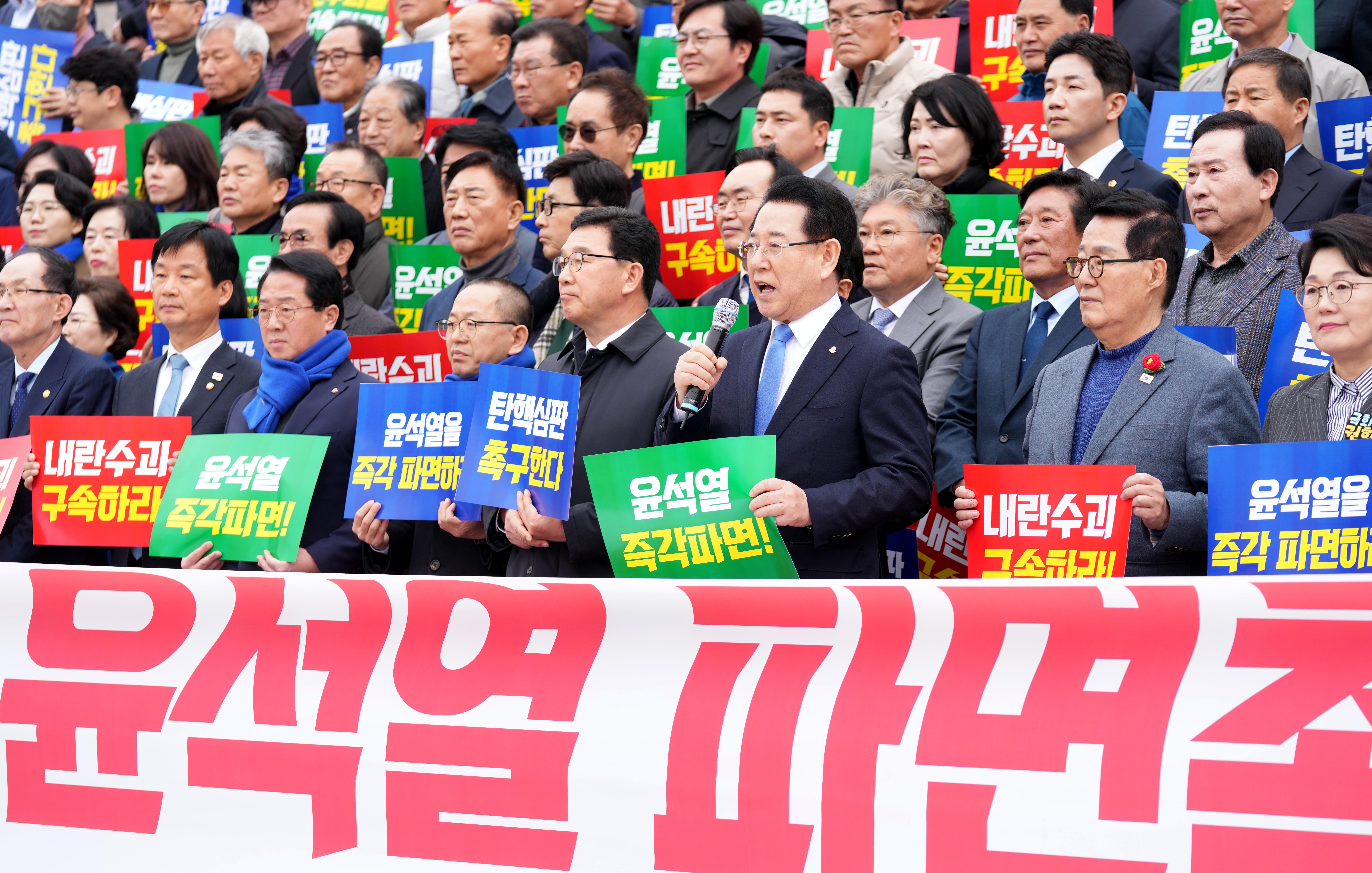 전남시장·군수협의회 윤석열 탄핵 촉구 기자회견2