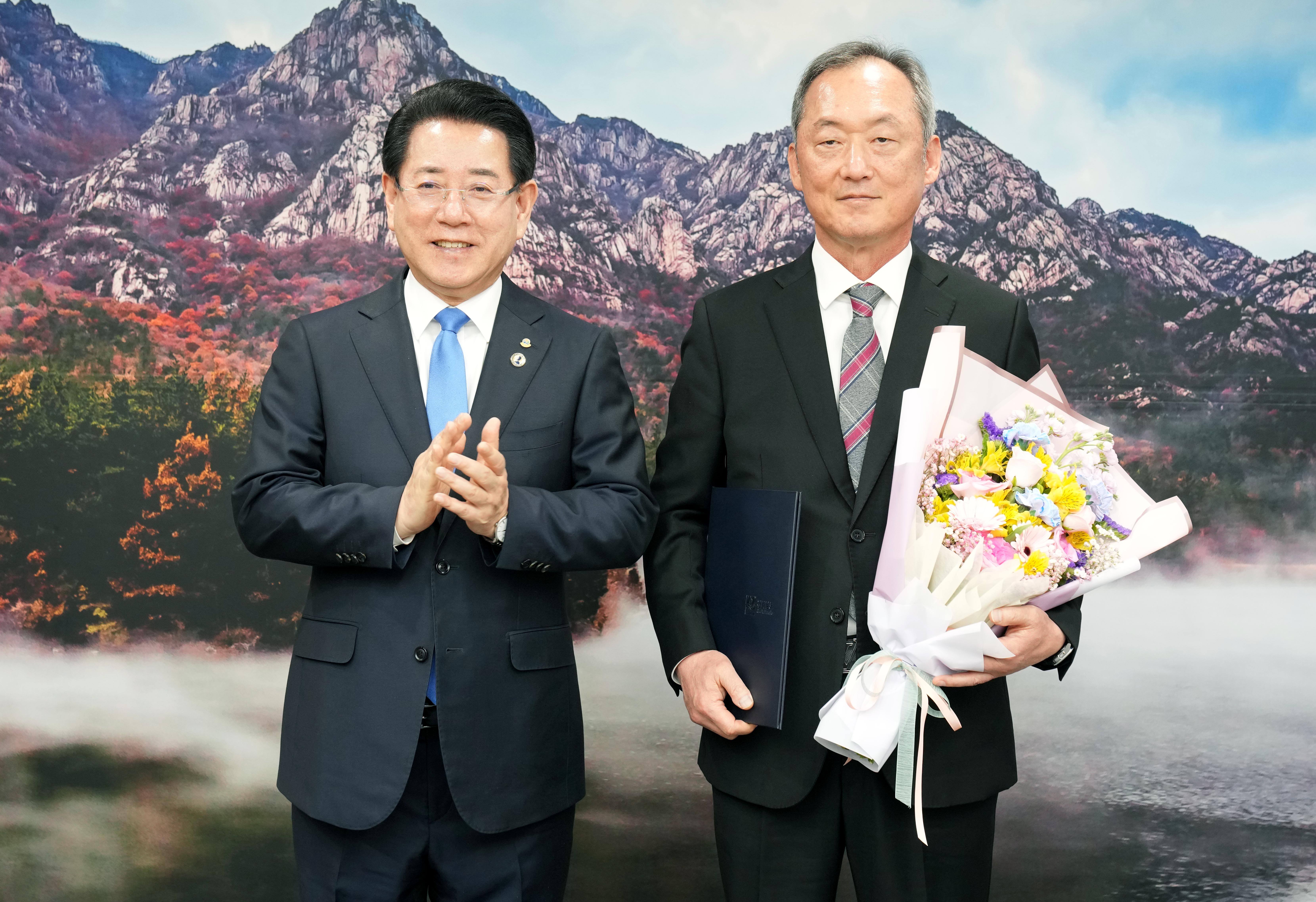 민영돈 제17대 순천의료원장 임명장 수여1