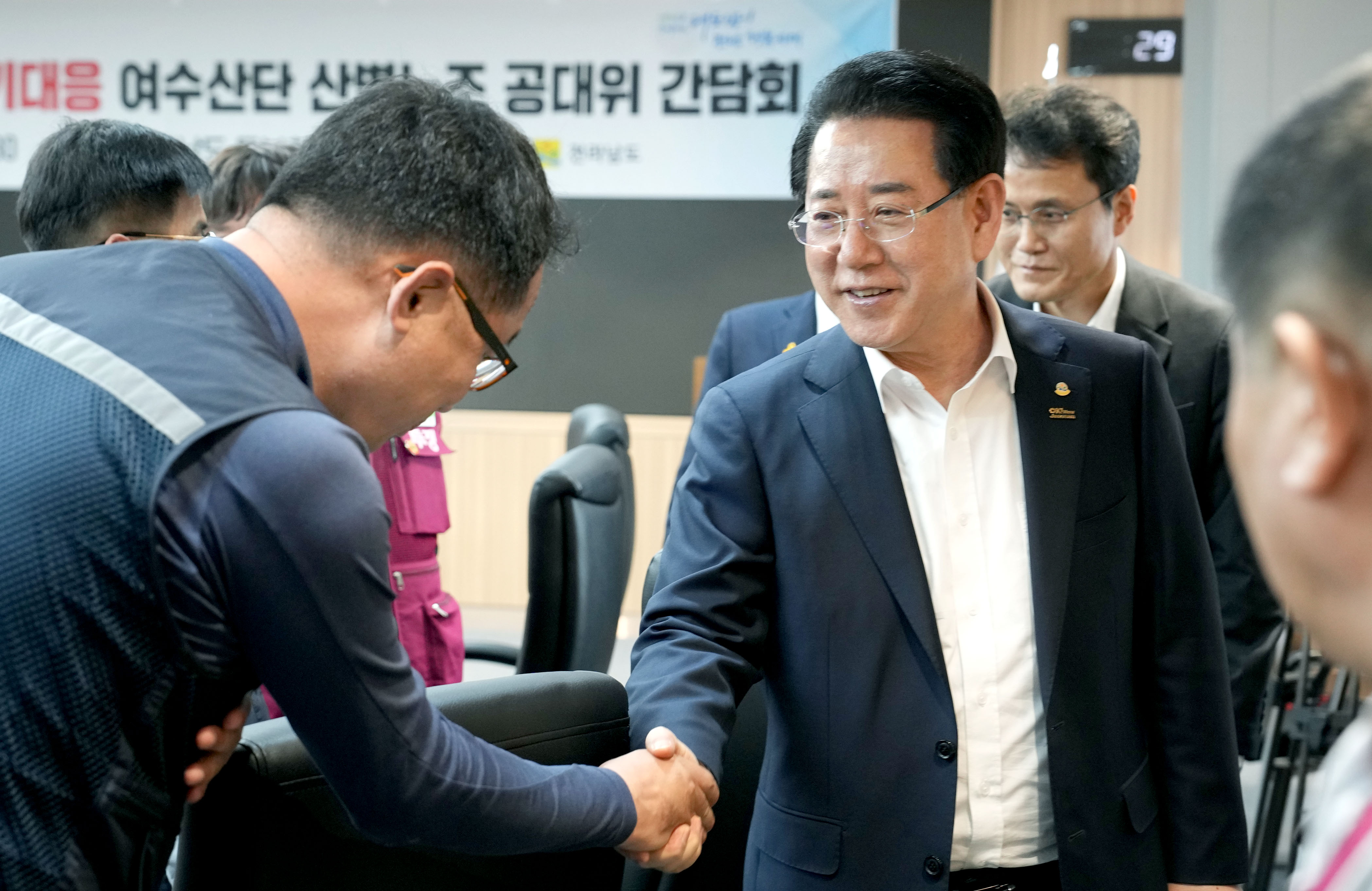 여수석유화학산업 위기대응 여수산단 산별노조 공동대책위원회 간담회5