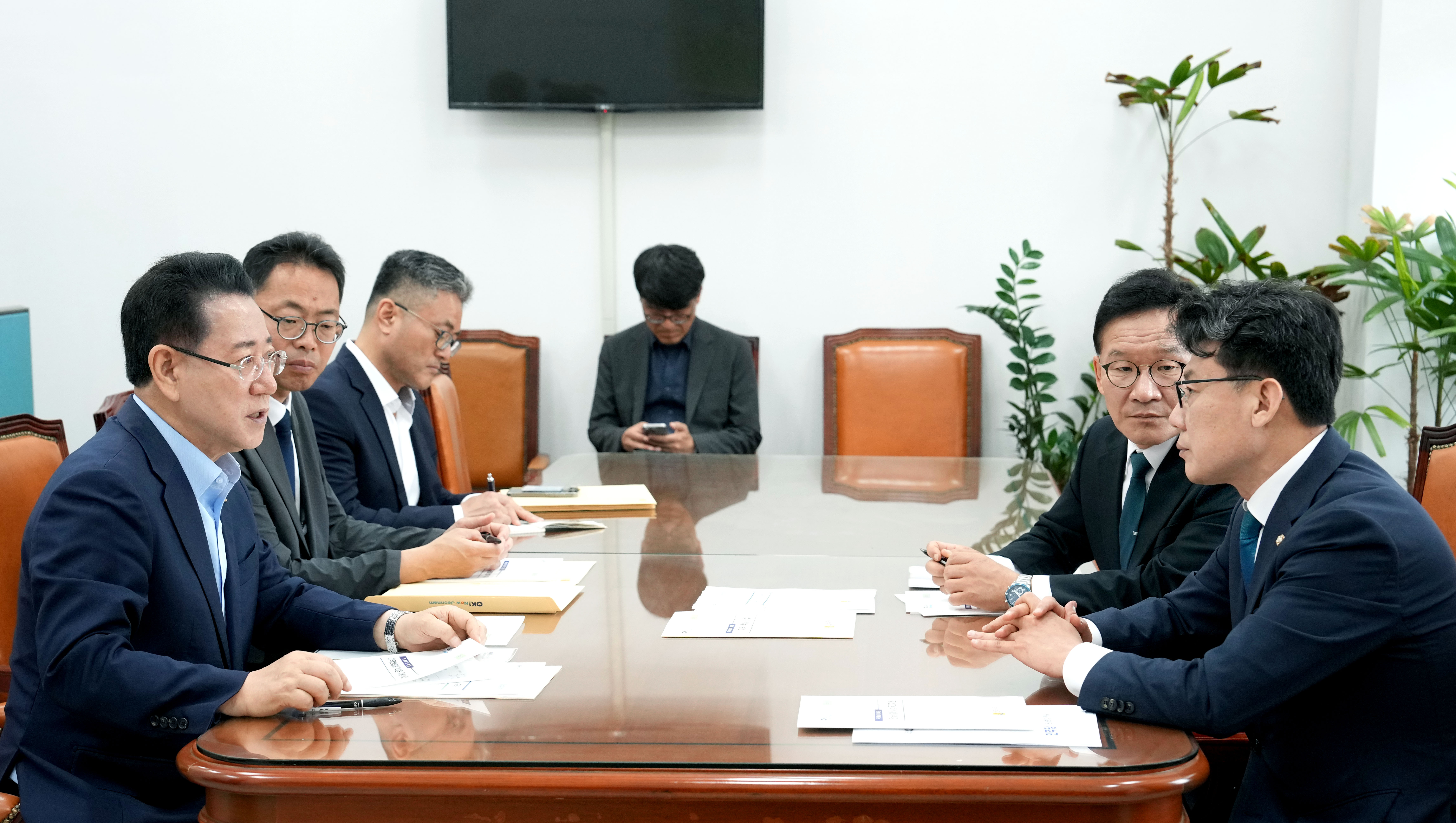 진성준 더불어민주당 정책위의장 면담3