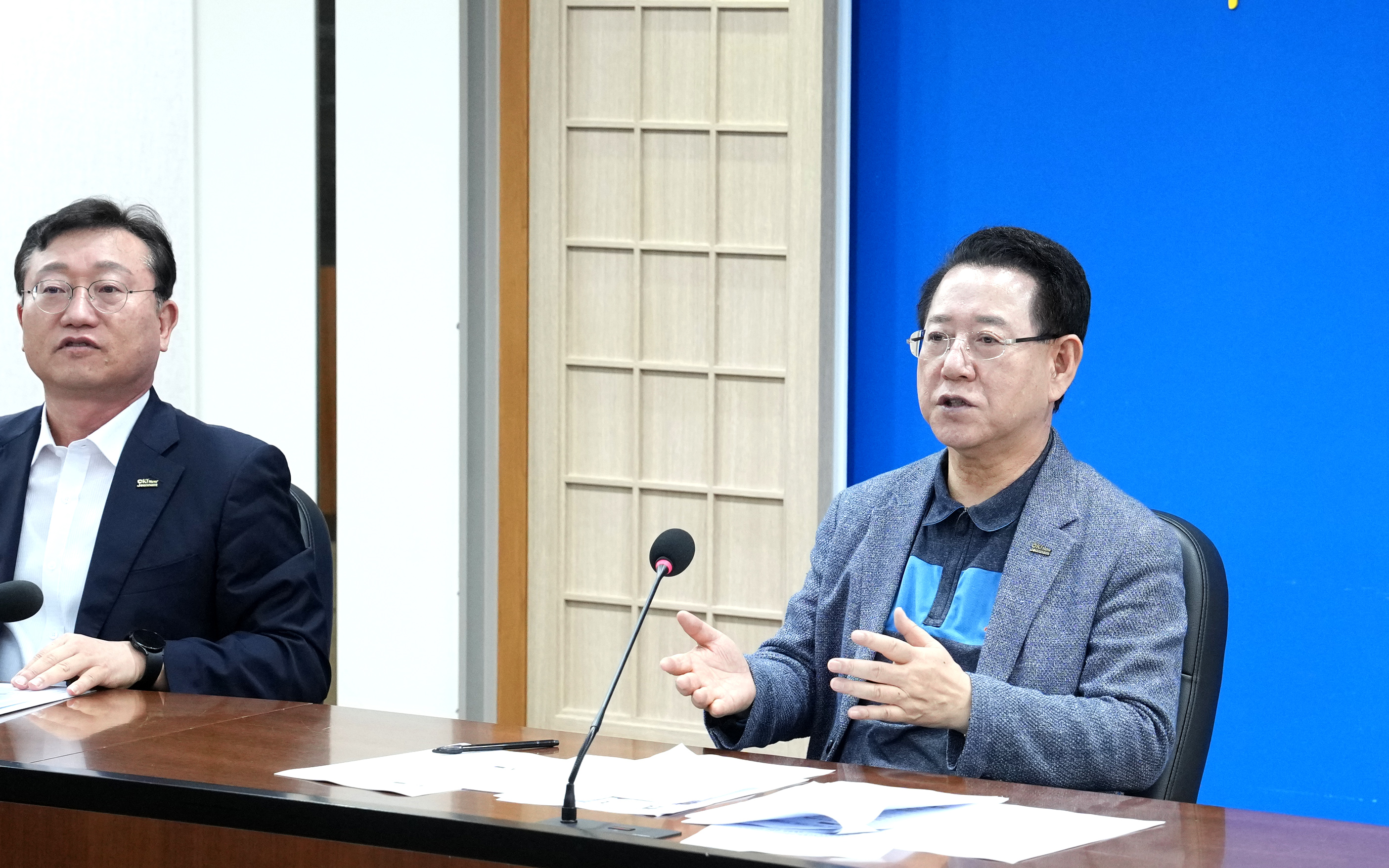 대통령 100일 기자회견 후속대책 긴급 현안회의 주재1