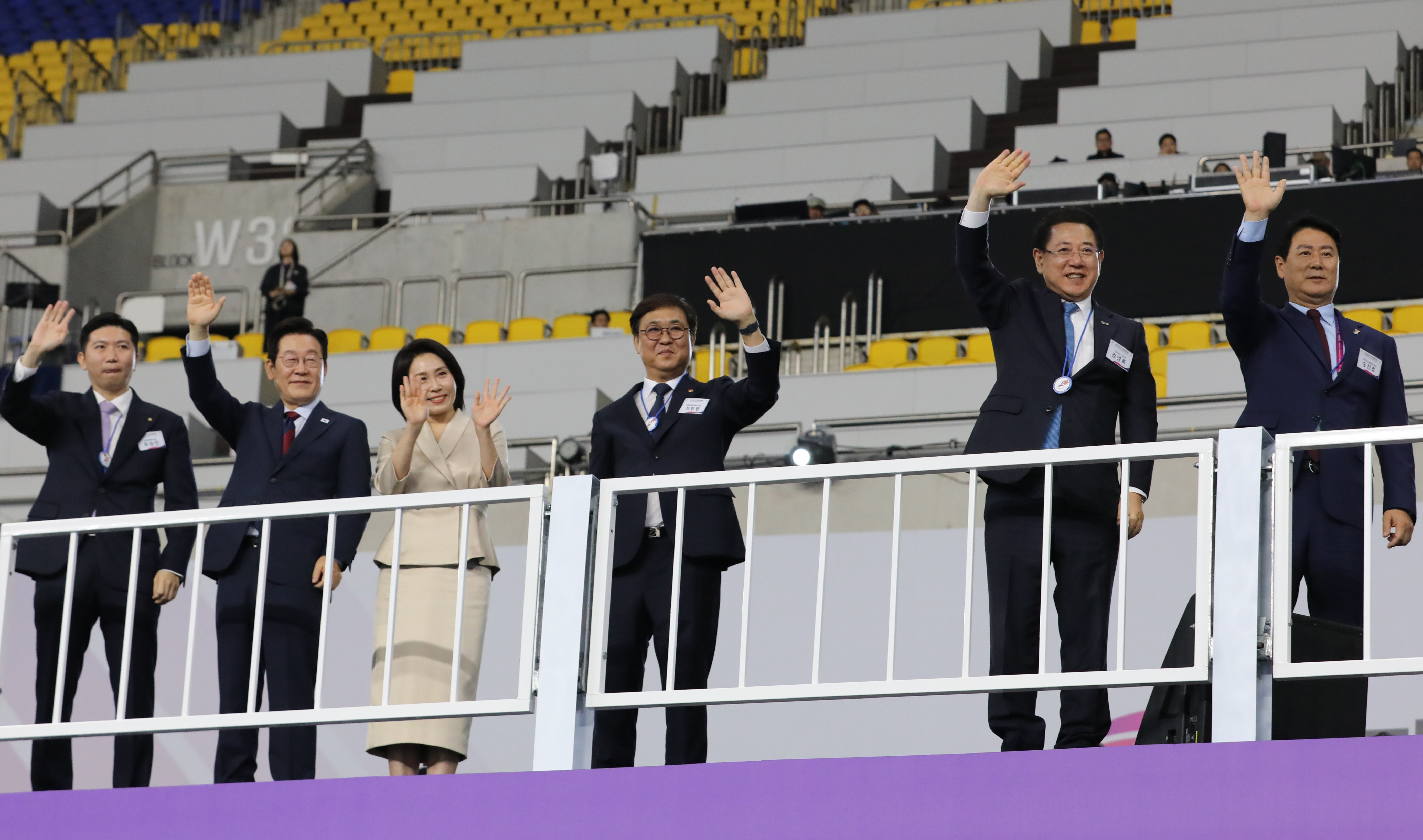 전국체전 개막식, 전남선수단 반기는 이재명 대통령과 김영록 도지사2