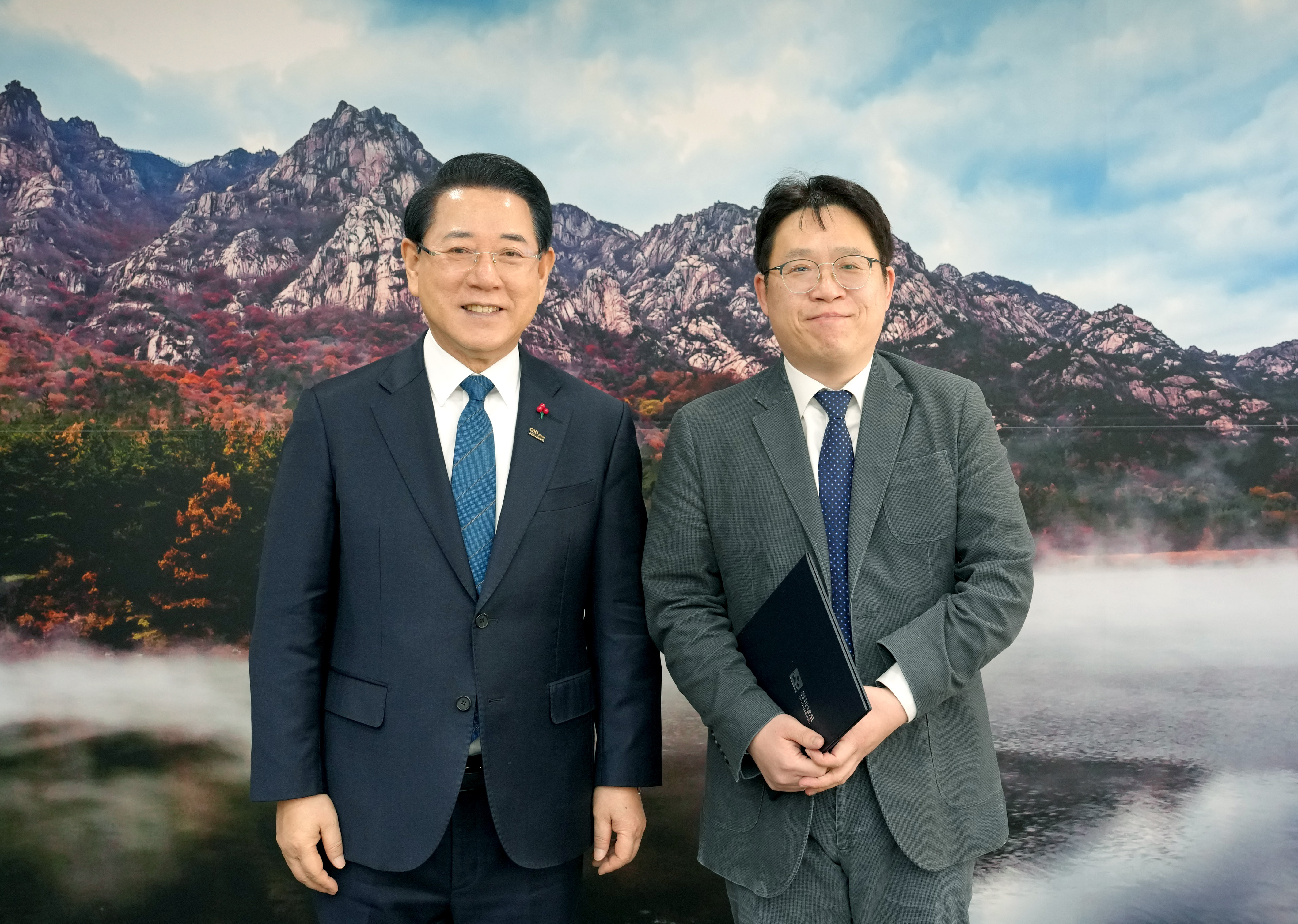 한 민 경제정책협력관 임명장 수여1