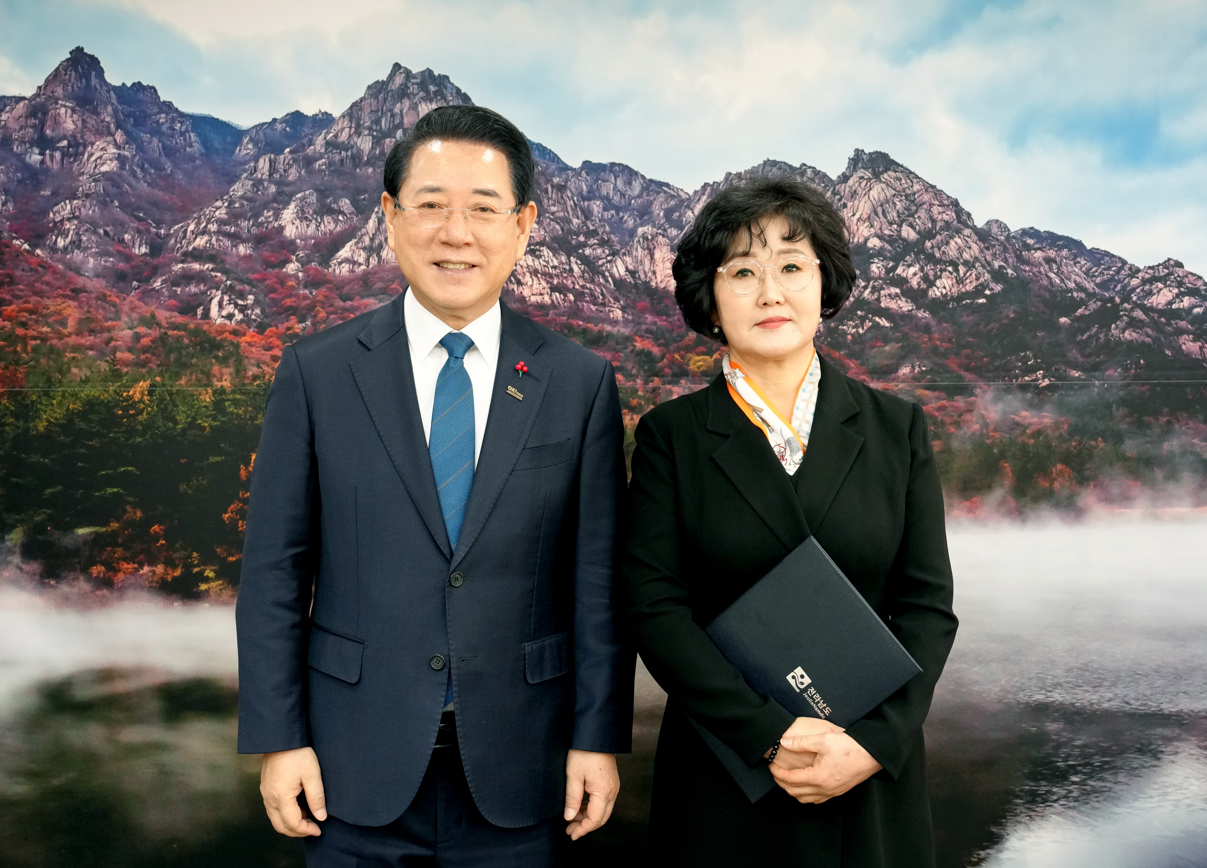신미경 (재)전라남도사회서비스원장 임명장 수여1