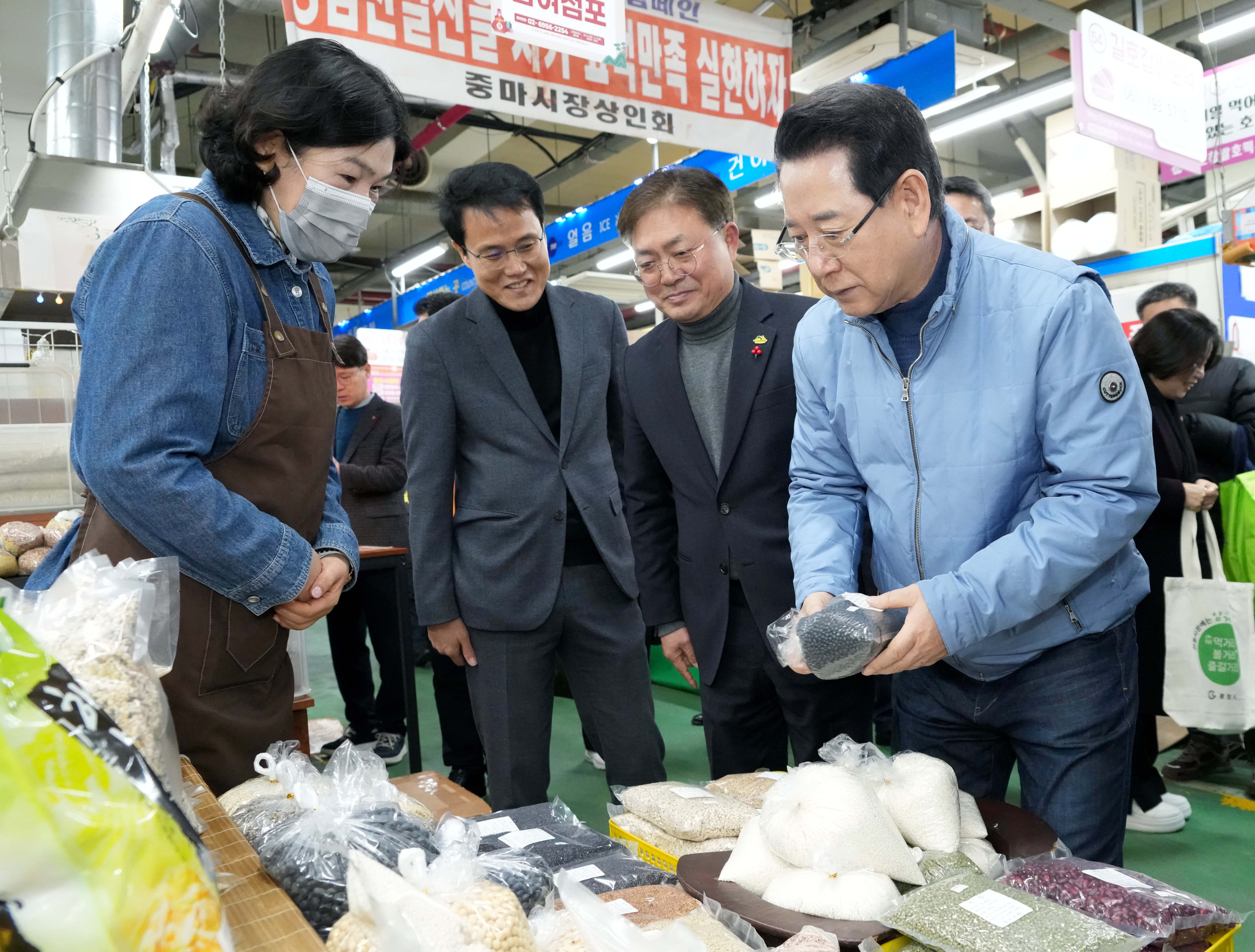 설 명절 맞이 전통시장 현장 방문(광양 중마시장)5