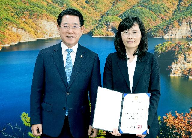 김옥경 신임 농업박물관장 임명장 수여