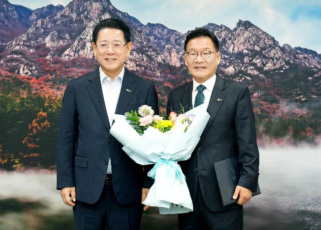 제14대 강위원 경제부지사 임용장 수여