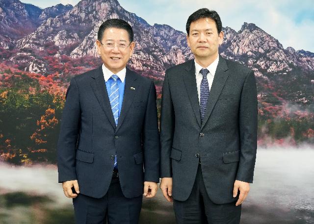 위환 신임 전남도선관위 상임위원 면담