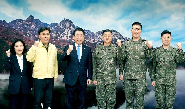 이일용 제31보병사단장 면담